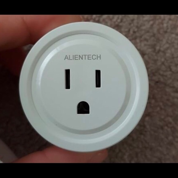 WiFi smart plug works with Alexa, Google Home, Mini - Picture 1 of 5